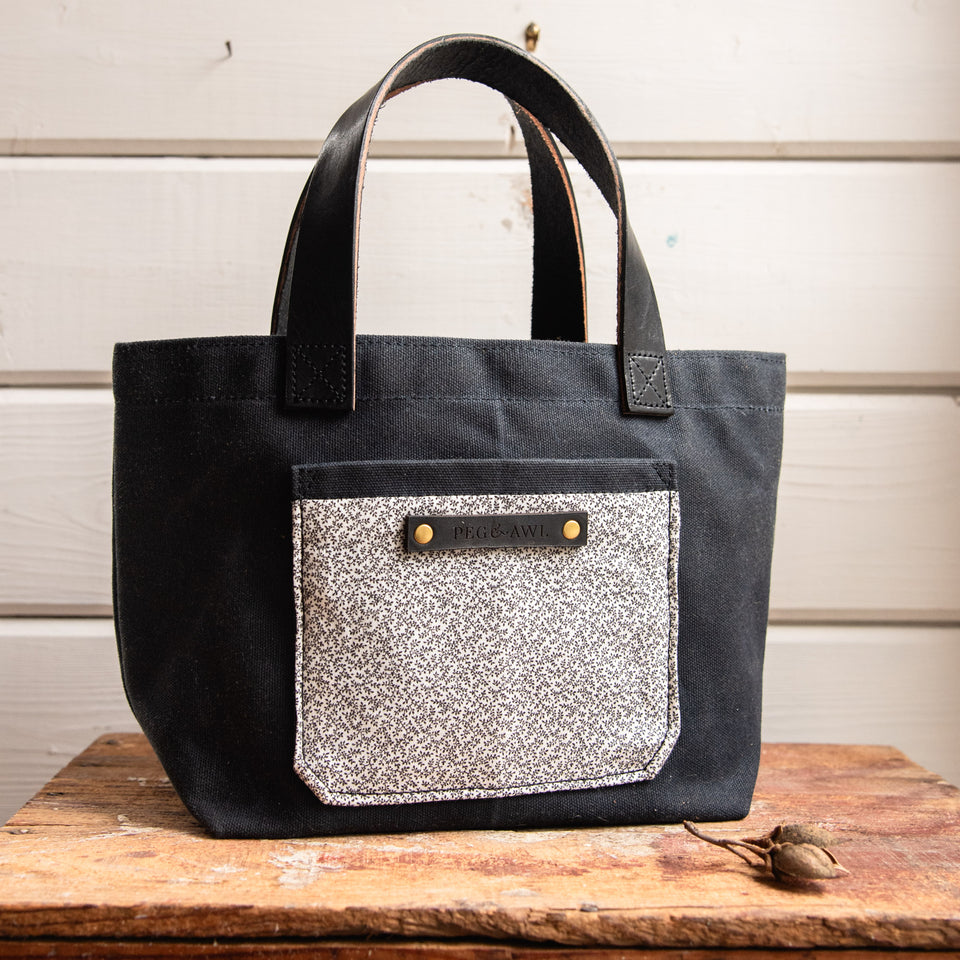 Pipit Tote with Early 1900s Dressmaker’s Cotton: Anastasia