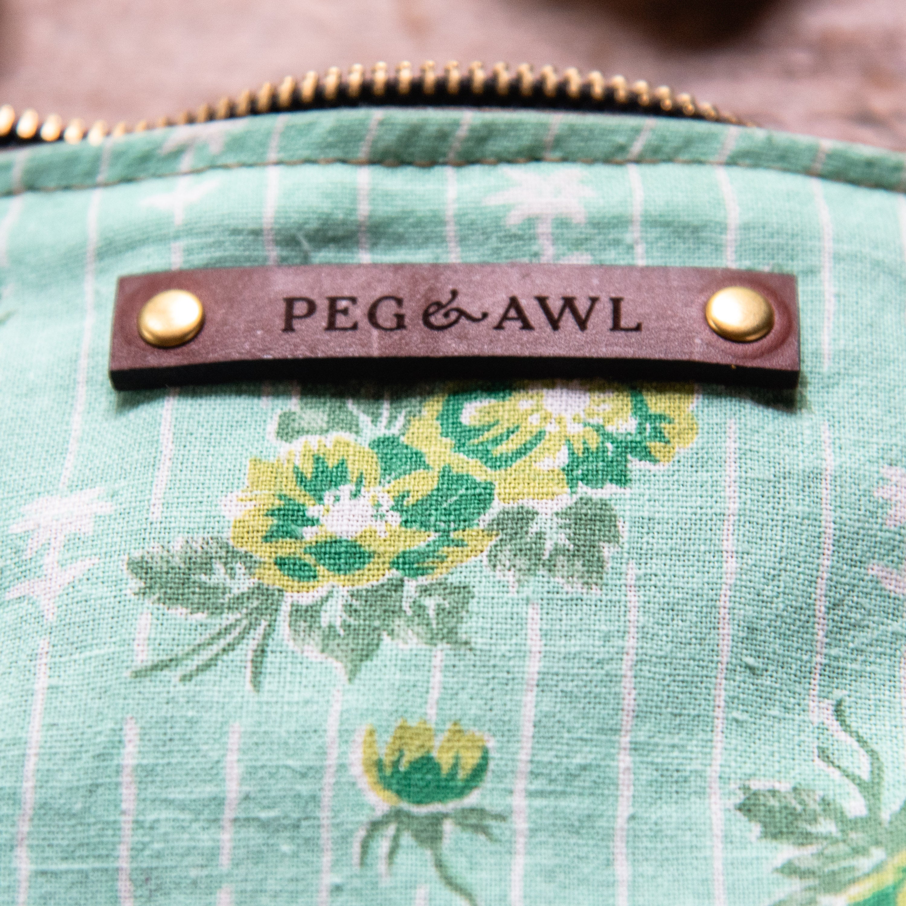 Saver Pouch with Mid-Century Feedsack: Enki