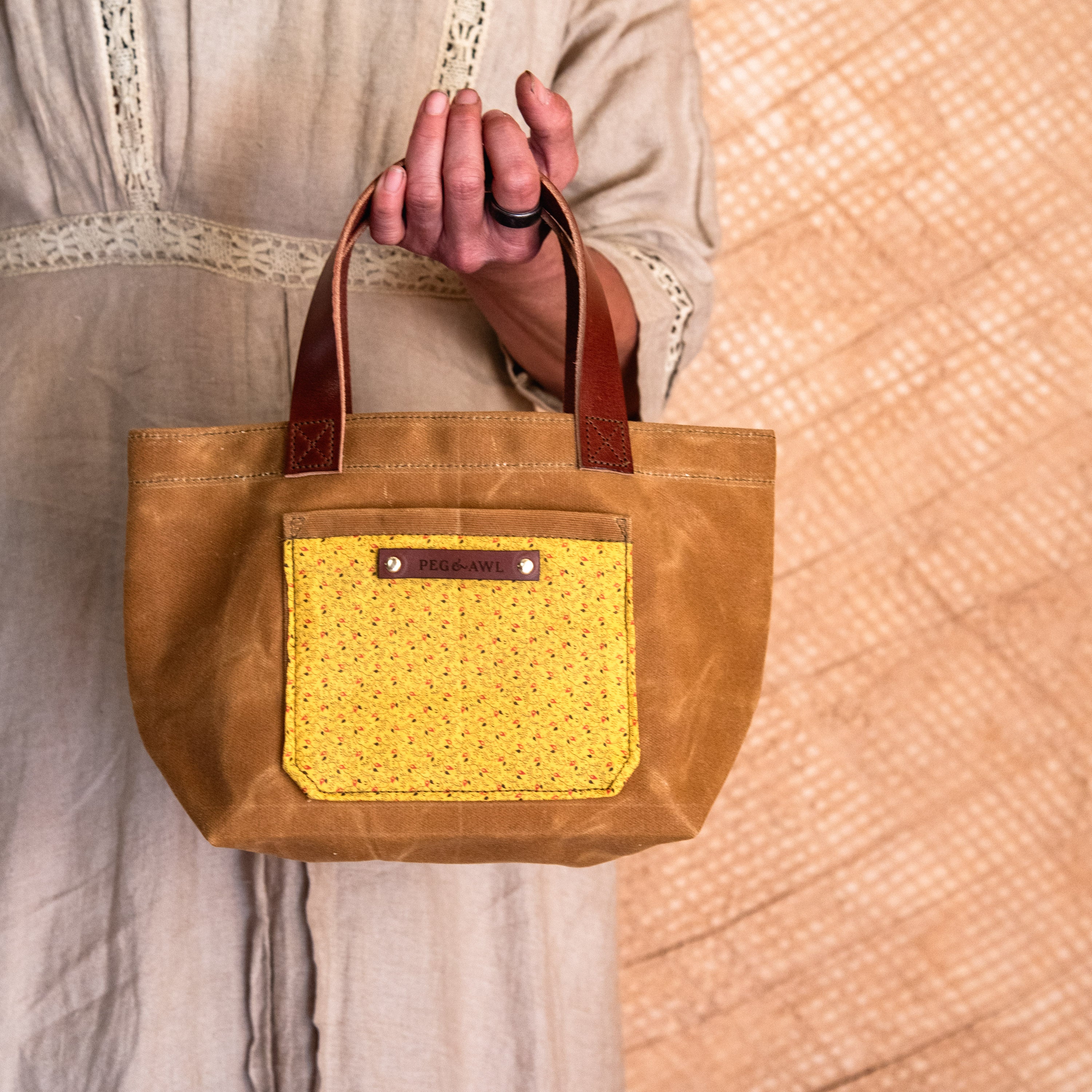 Pipit Tote with Late 1800s Scrapling: Idris