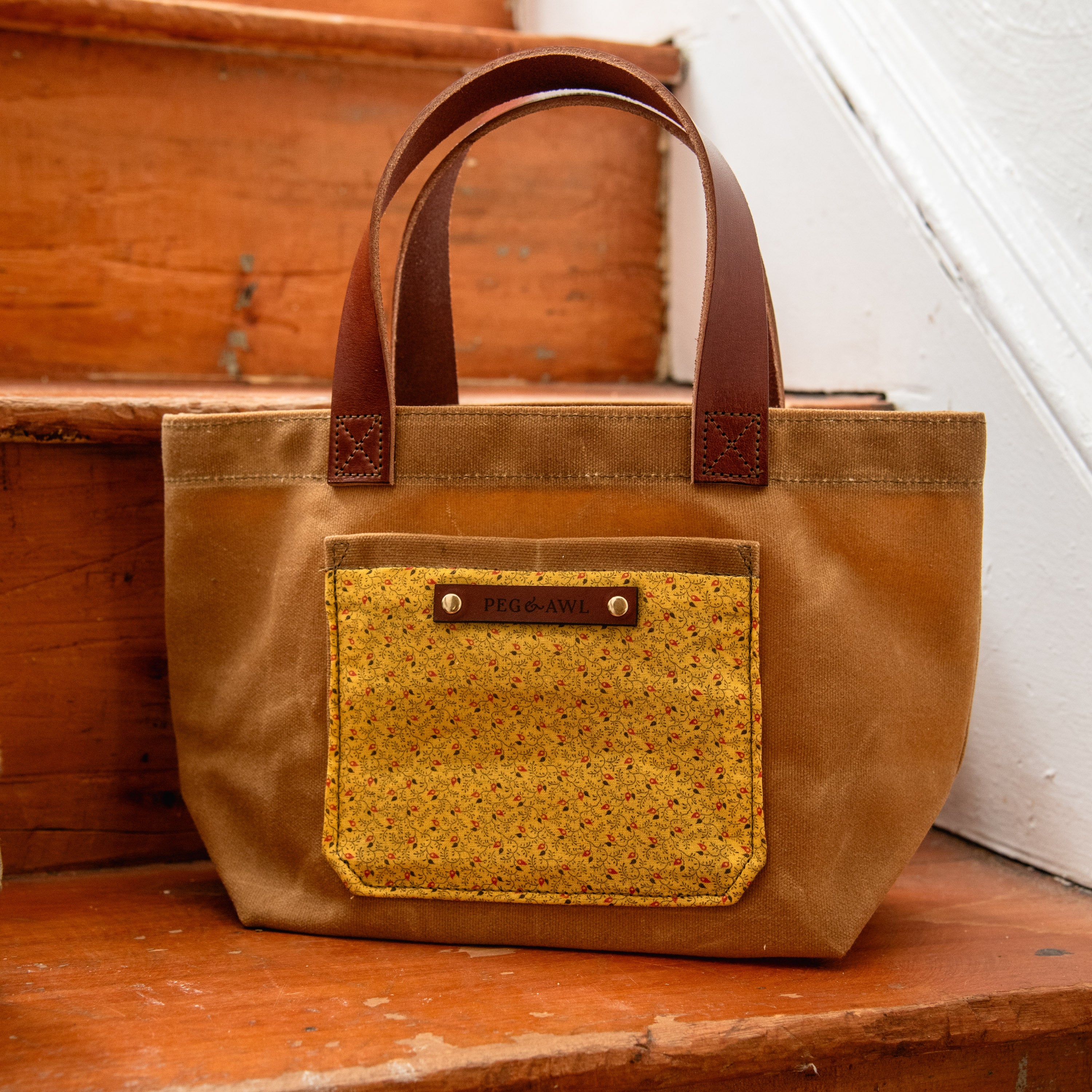 Pipit Tote with Late 1800s Scrapling: Idris