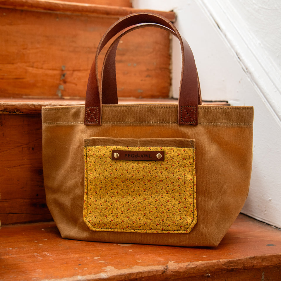 Pipit Tote with Late 1800s Scrapling: Idris