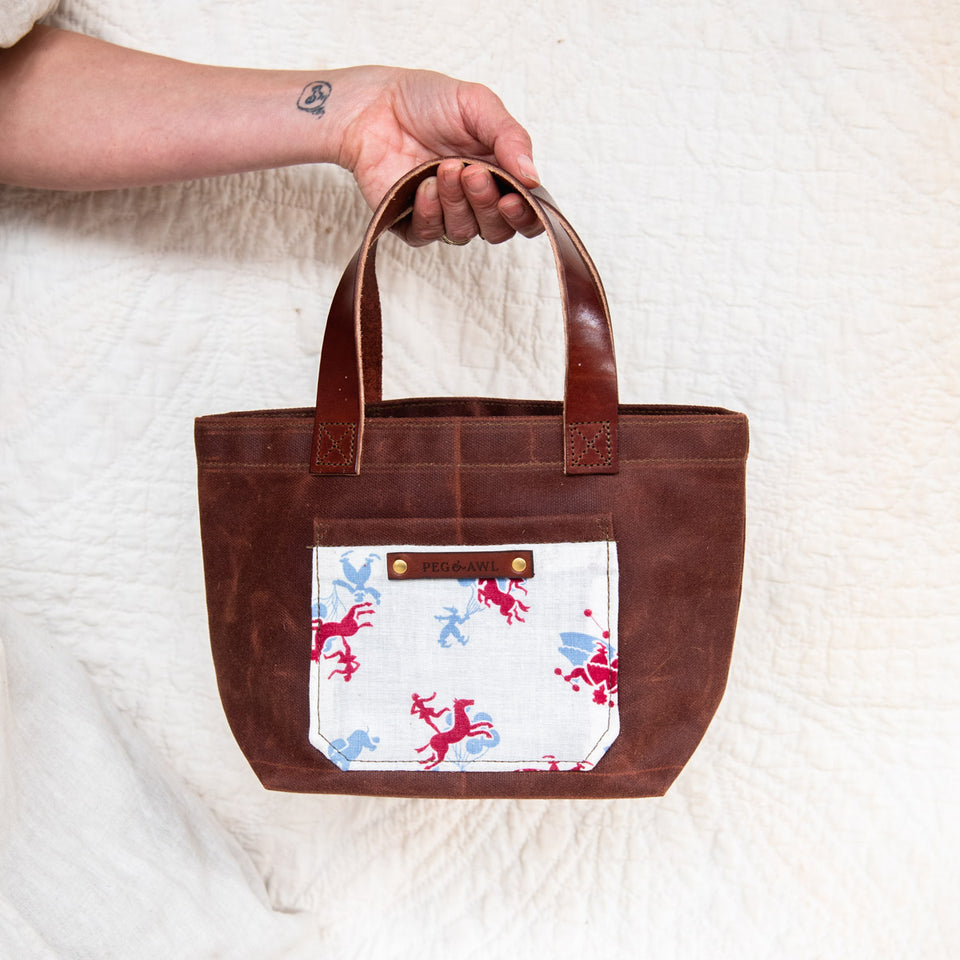 Pipit Tote with Mid-Century Feedsack: Eveline