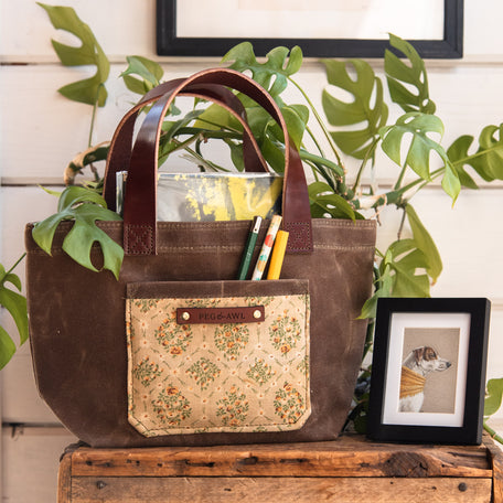 Pipit Tote with Vintage Feedsack: Lizzy
